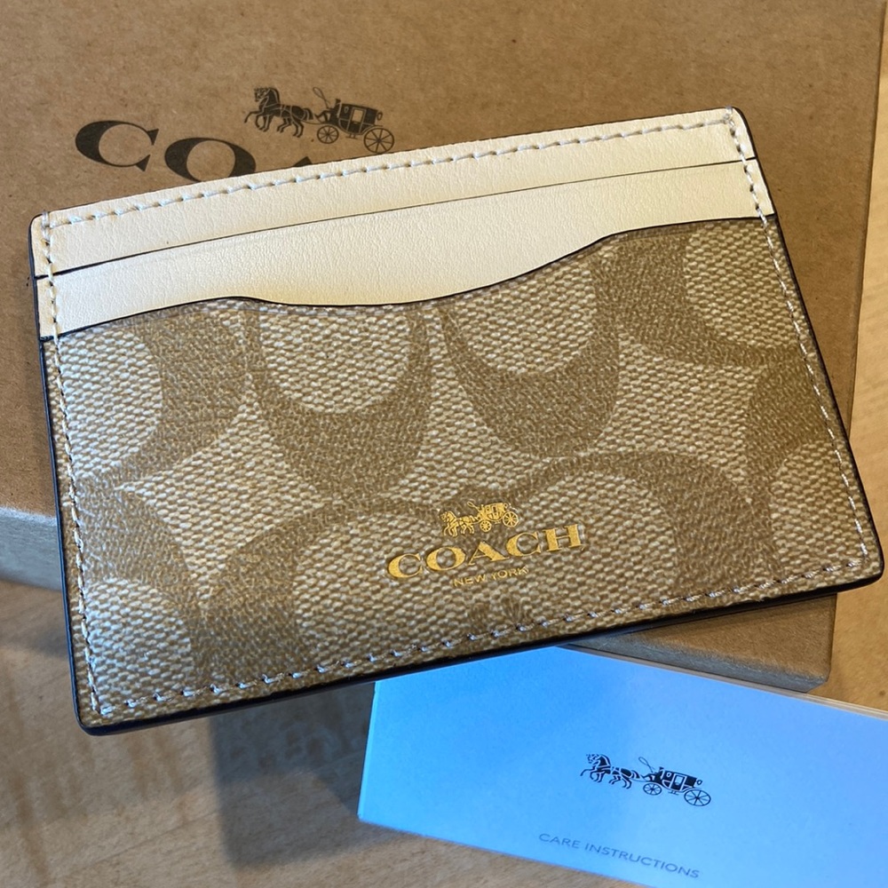 NEW - Coach Slim Card Case